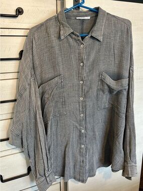 TALULAH Washed Gray Textured Button-Down Shirt
